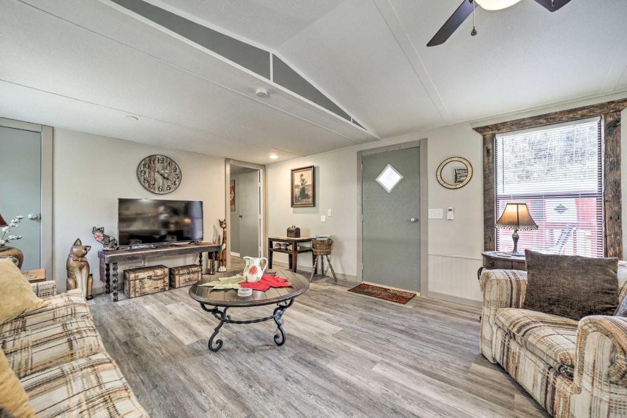 Smoky Mountain Vacation Rental With Hot Tub And Kayaks Whittier Exterior foto