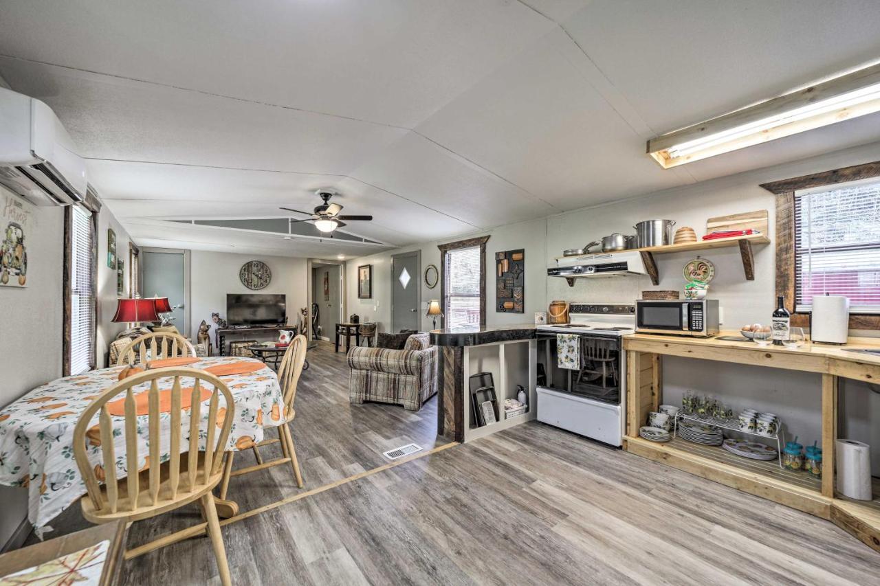 Smoky Mountain Vacation Rental With Hot Tub And Kayaks Whittier Exterior foto